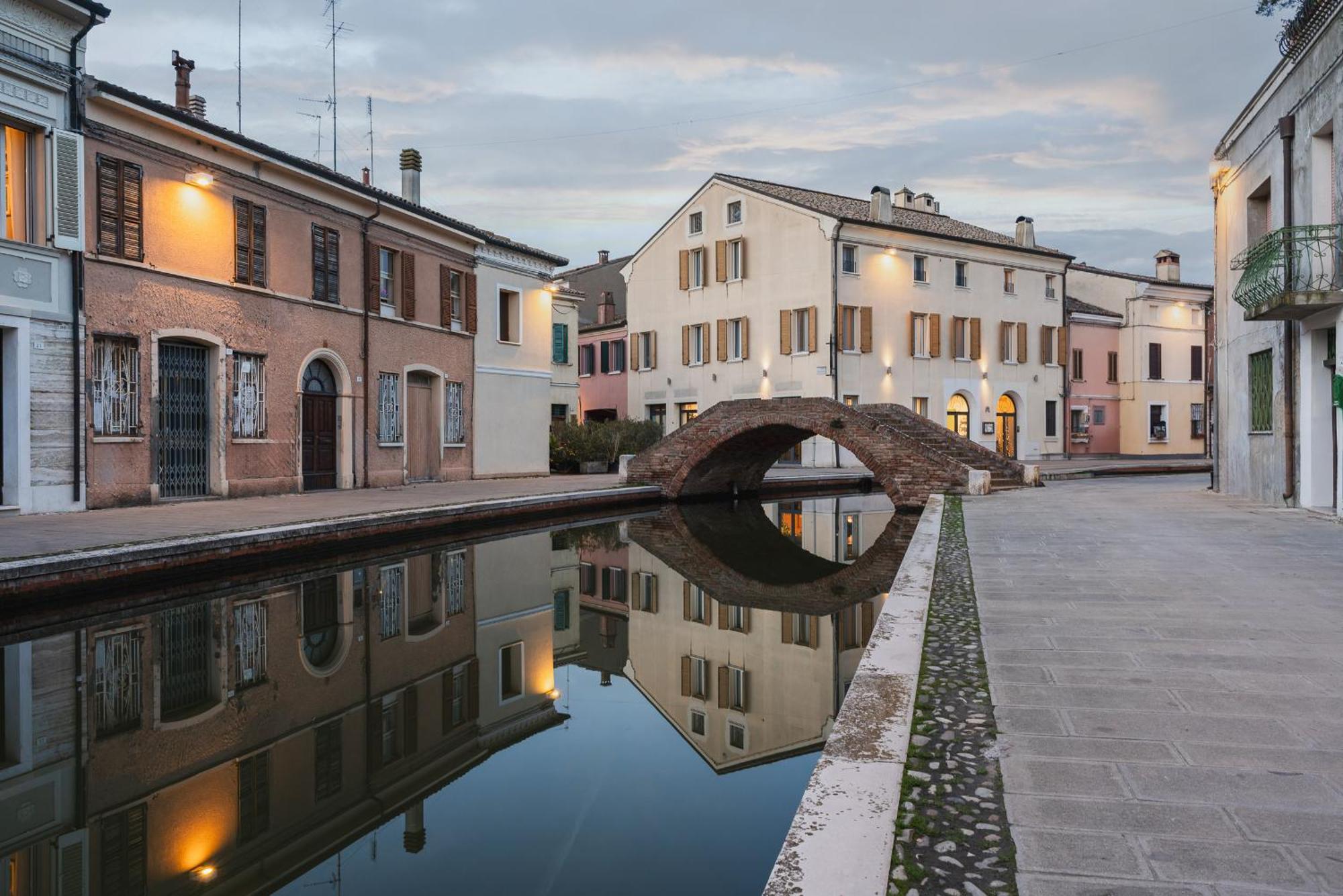 Al Ponticello Bed & Breakfast Comacchio Bagian luar foto
